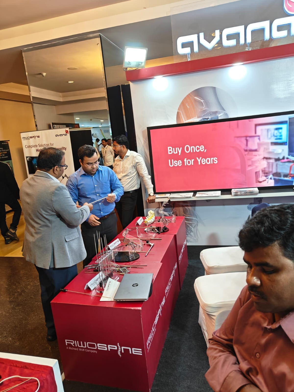 Avana team at industry event